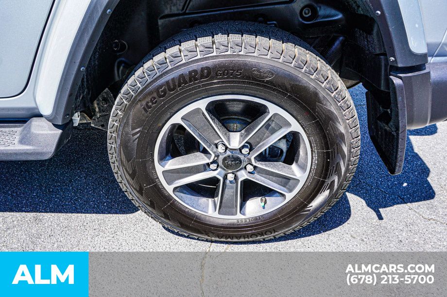 Used 2023 Silver Jeep Sahara image 17