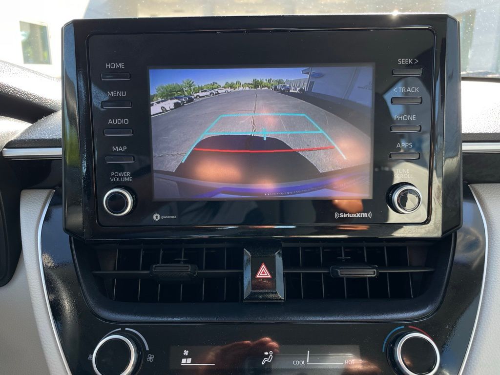 2022 Toyota Corolla Cross L 17