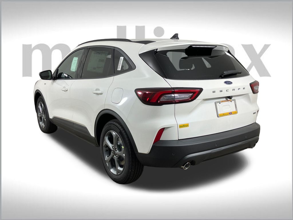 2025 Ford Escape ST-Line photo 6