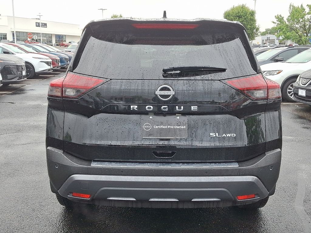2023 Nissan Rogue SL 5