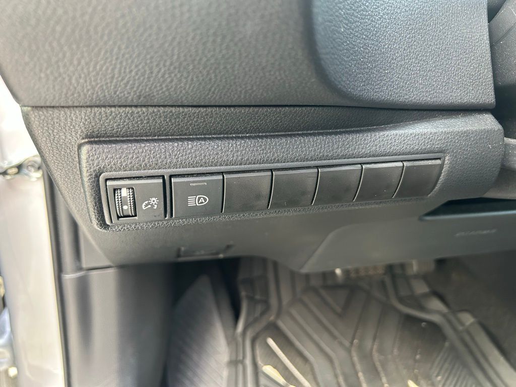 Thumbnail: 2023 Toyota Corolla - 17