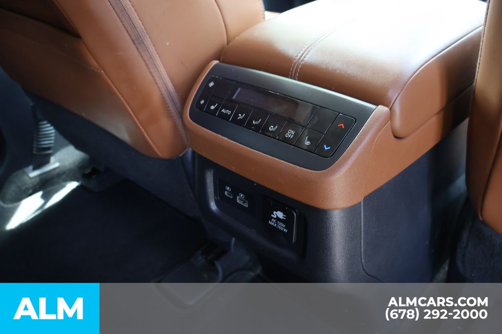 Used 2023 Beige Nissan Platinum image 26