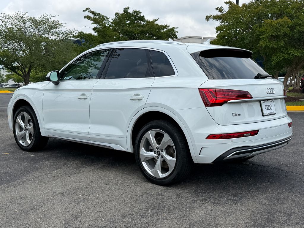 Thumbnail: 2021 Audi Q5 - 5