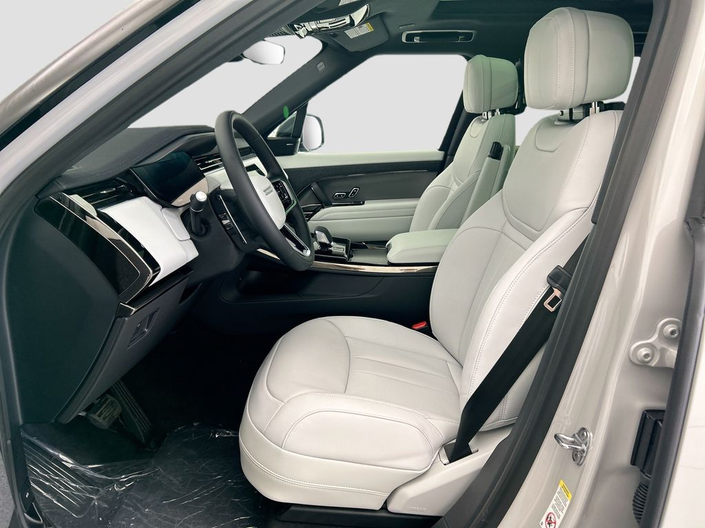Thumbnail: 2026 Land Rover Range Rover Sport - 18