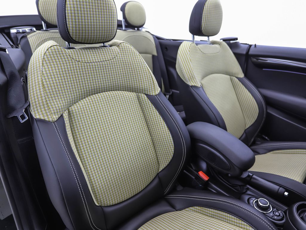 Thumbnail: 2023 MINI Cooper - 25