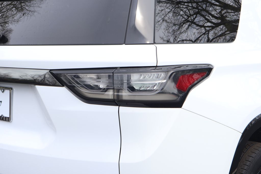 Thumbnail: 2020 Chevrolet Traverse - 8