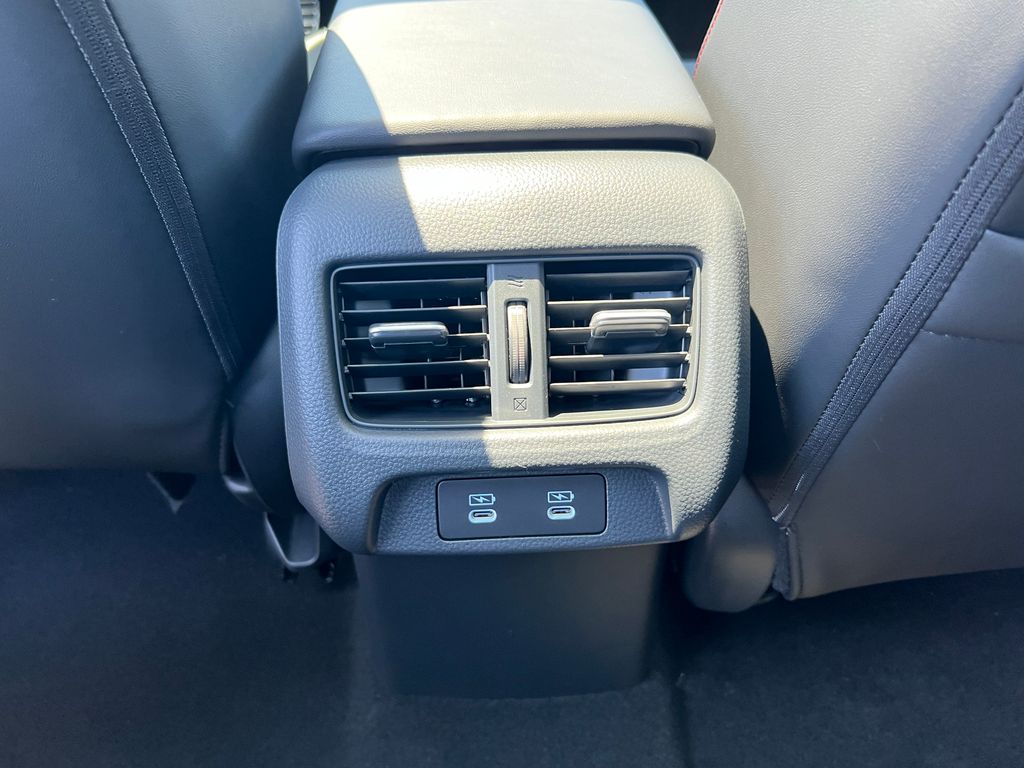 Thumbnail: 2025 Acura ADX - 21