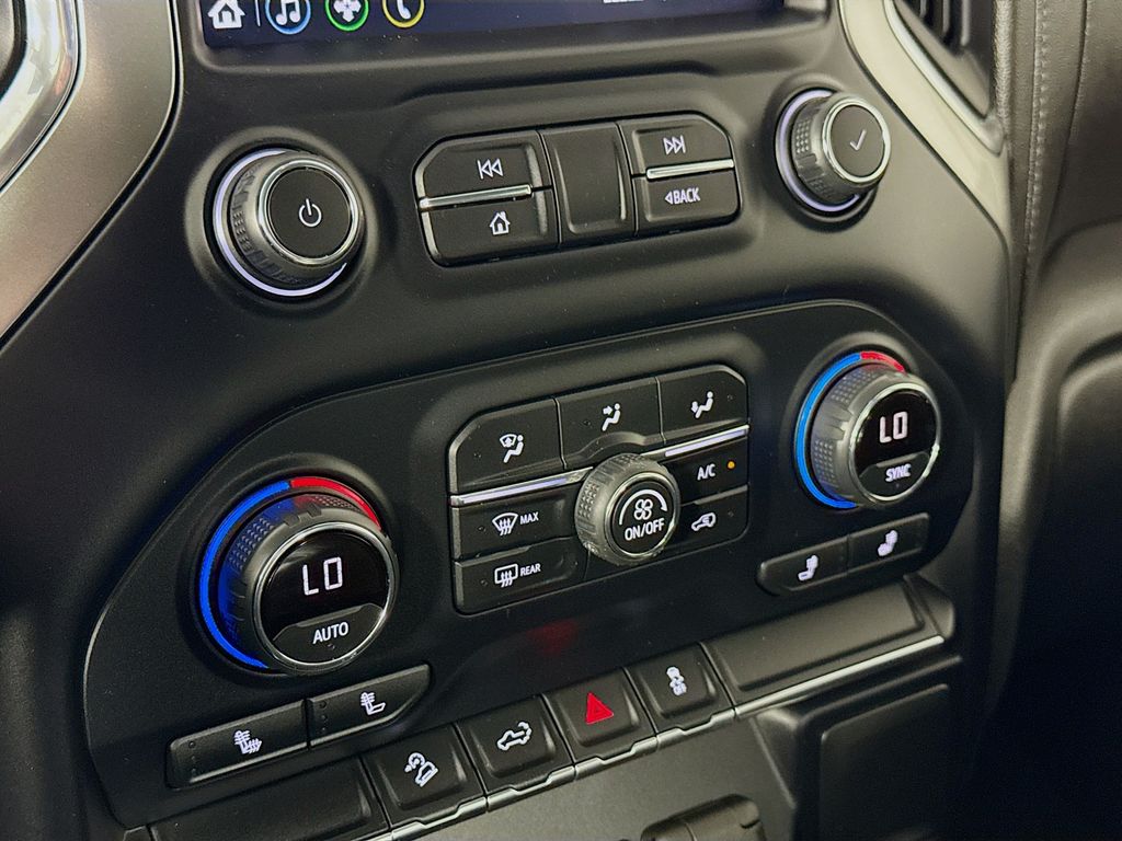 Thumbnail: 2021 Chevrolet Silverado 1500 - 15