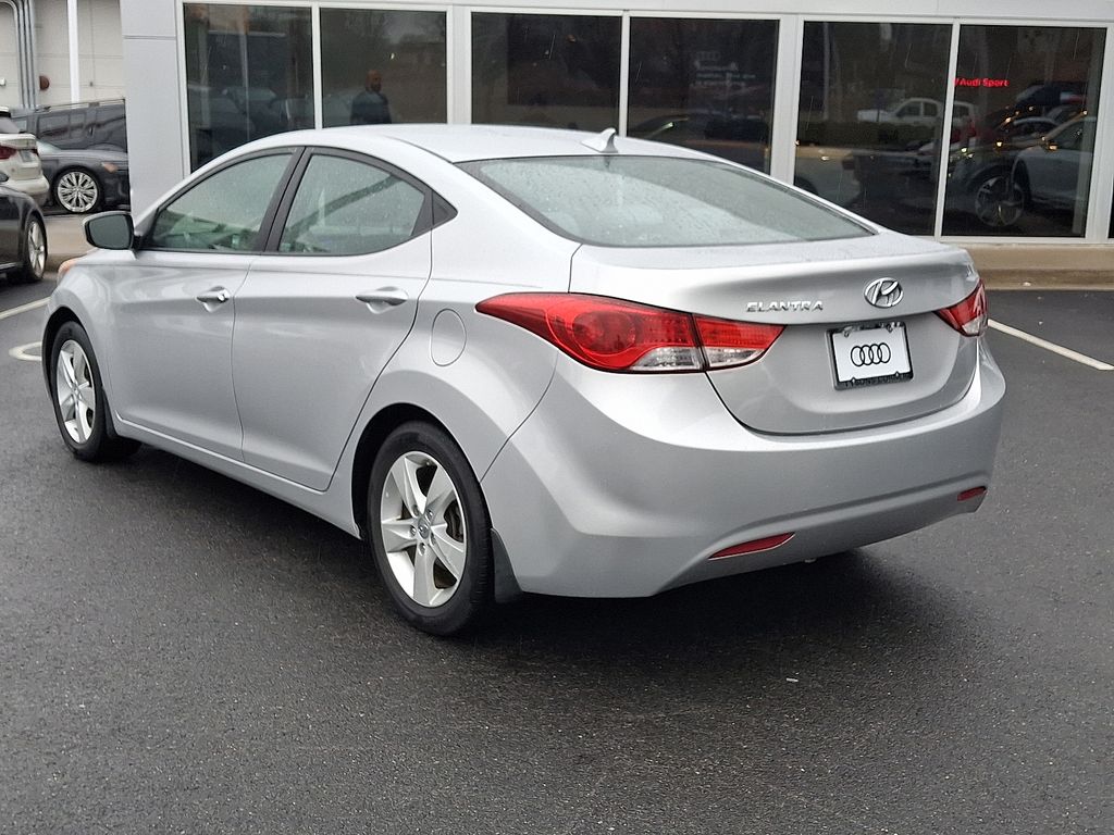 Thumbnail: 2013 Hyundai Elantra - 6