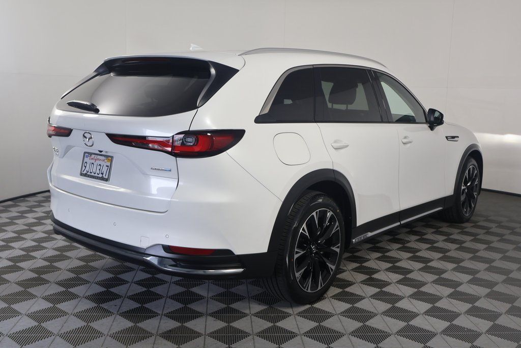 2024 Mazda CX-90 Premium 4
