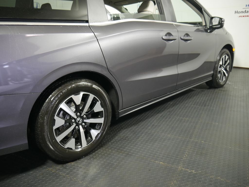 Thumbnail: 2026 Honda Odyssey - 4