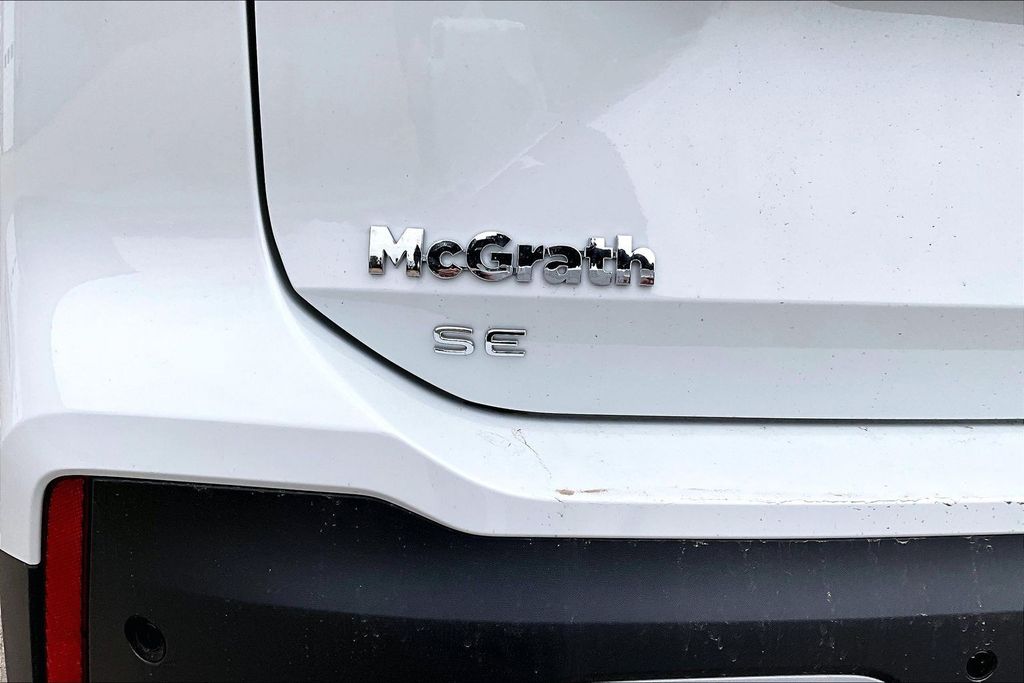 New 2026 White/off-white Volkswagen 2.0T SE image 9