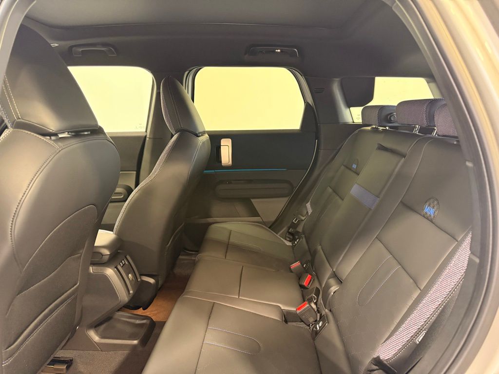 Thumbnail: 2025 MINI Cooper Countryman - 21