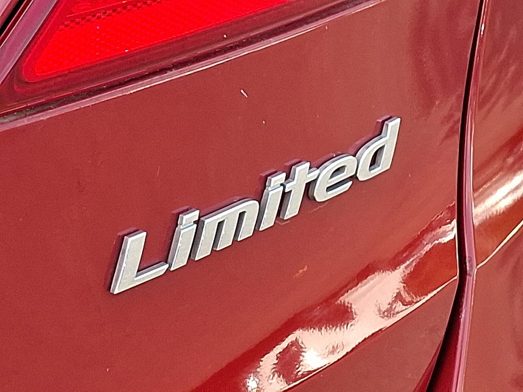 Thumbnail: 2013 Hyundai Santa Fe - 28