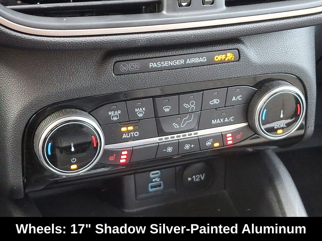 Thumbnail: 2022 Ford Escape - 17