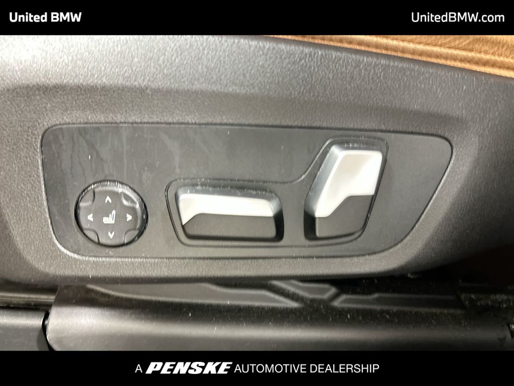 Thumbnail: 2022 BMW X4 - 12