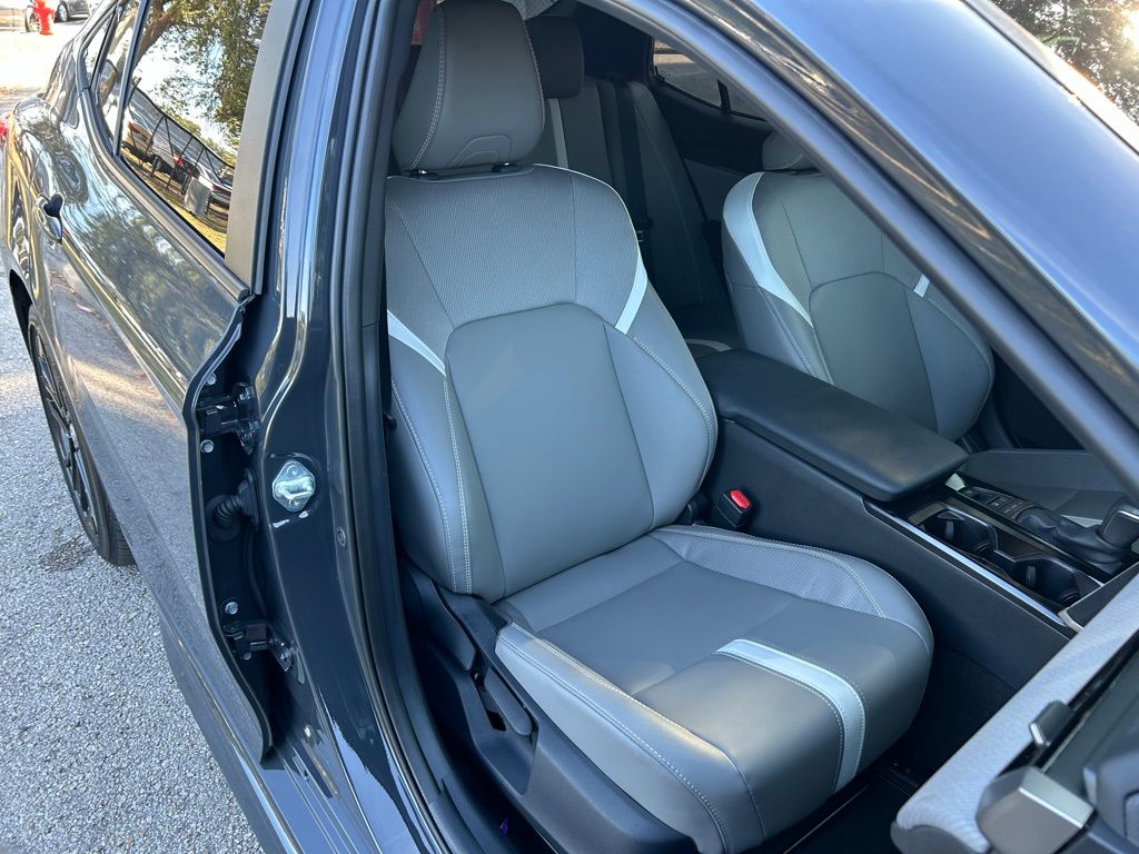 Thumbnail: 2025 Toyota Camry - 15