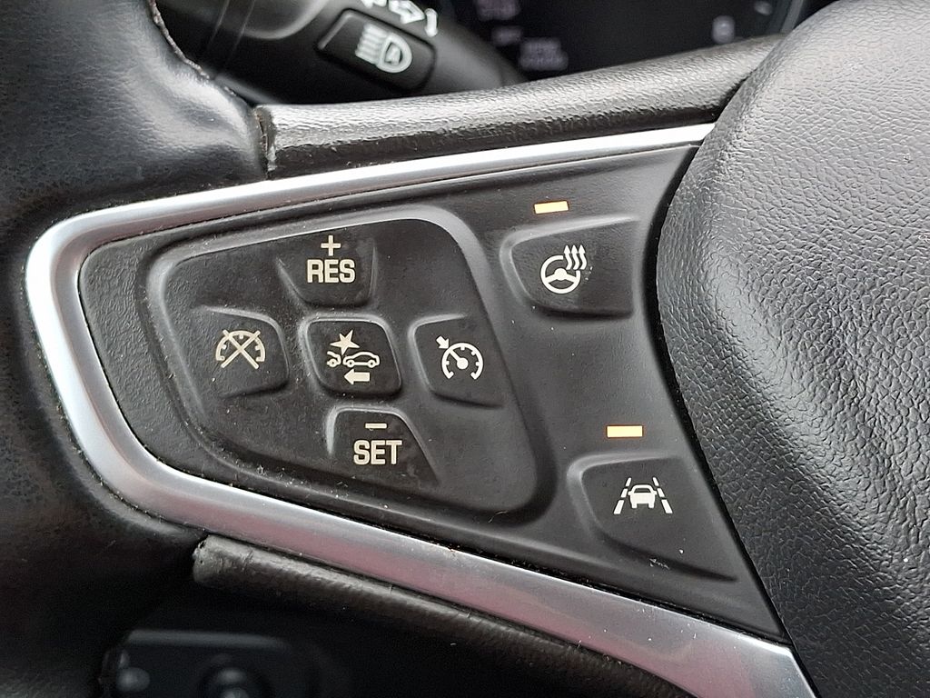 used 2023 Chevrolet Equinox car, priced at $26,213