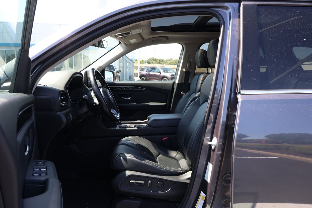 Thumbnail: 2023 Honda Pilot - 13