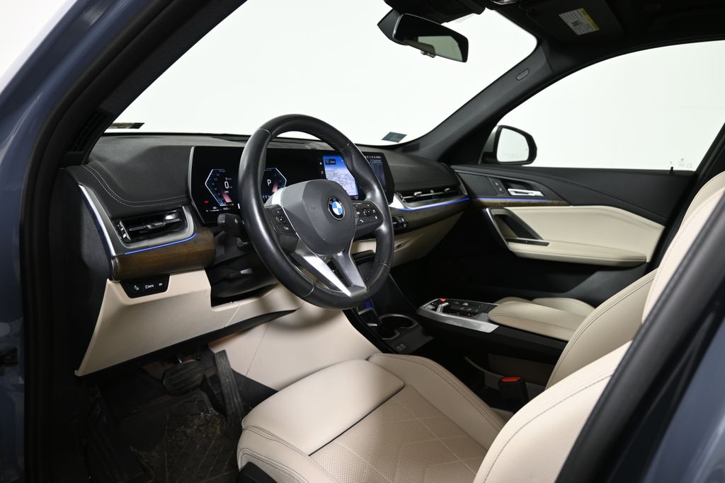 Thumbnail: 2023 BMW X1 - 4