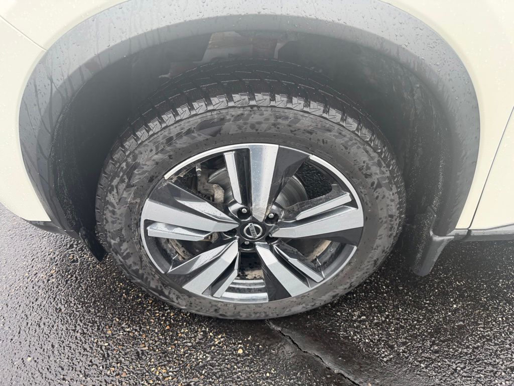 2021 Nissan Rogue SL - 10
