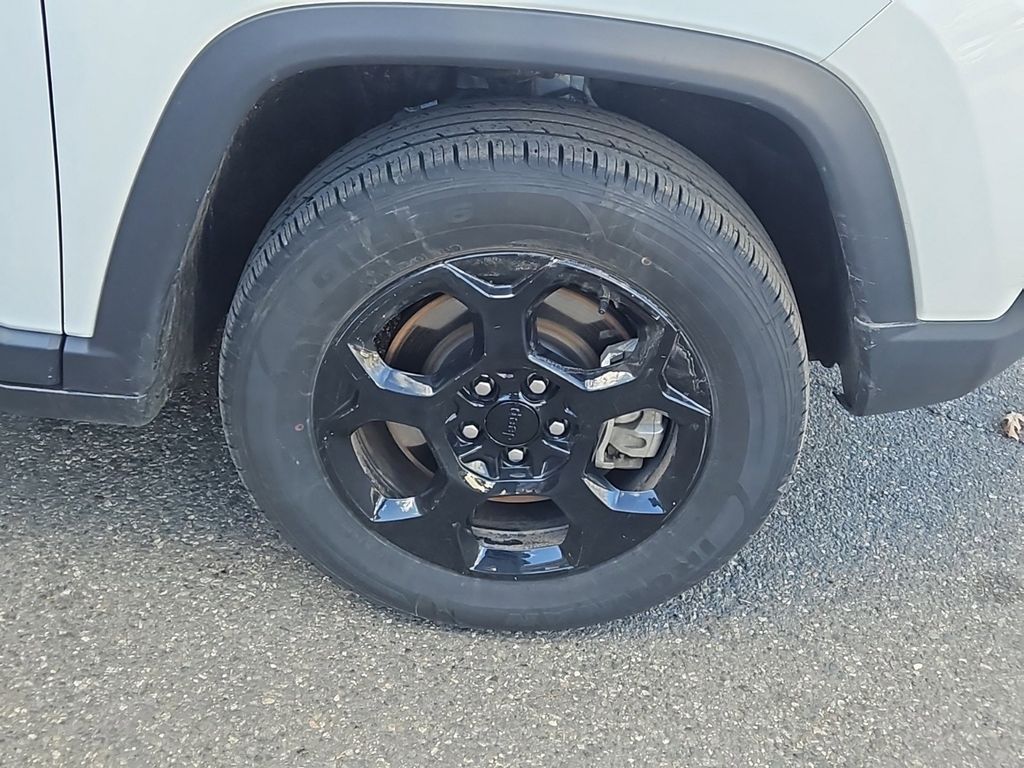 2023 Jeep Compass Trailhawk photo