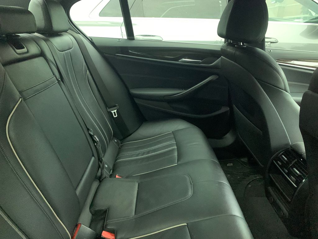 Thumbnail: 2019 BMW 5 Series - 10