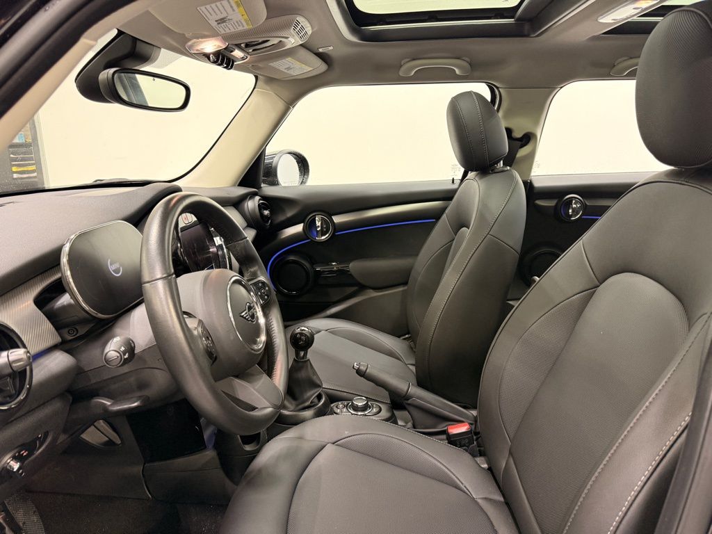 Thumbnail: 2024 MINI Cooper - 10