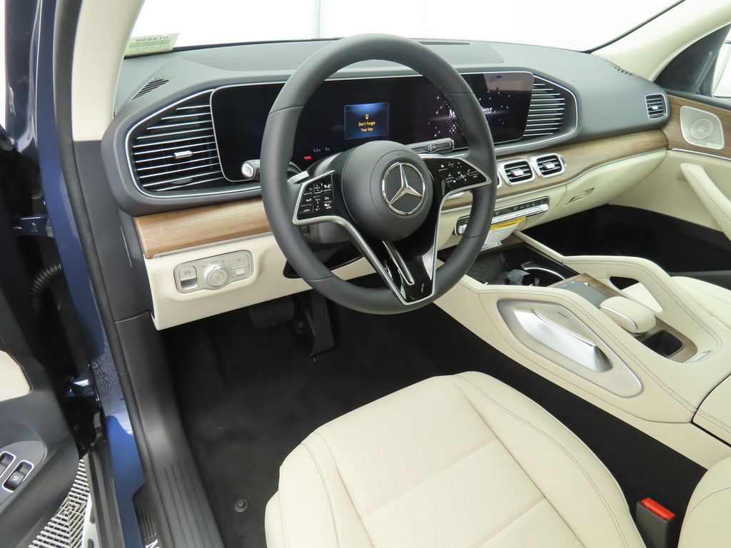 Thumbnail: 2026 Mercedes-Benz GLE - 10