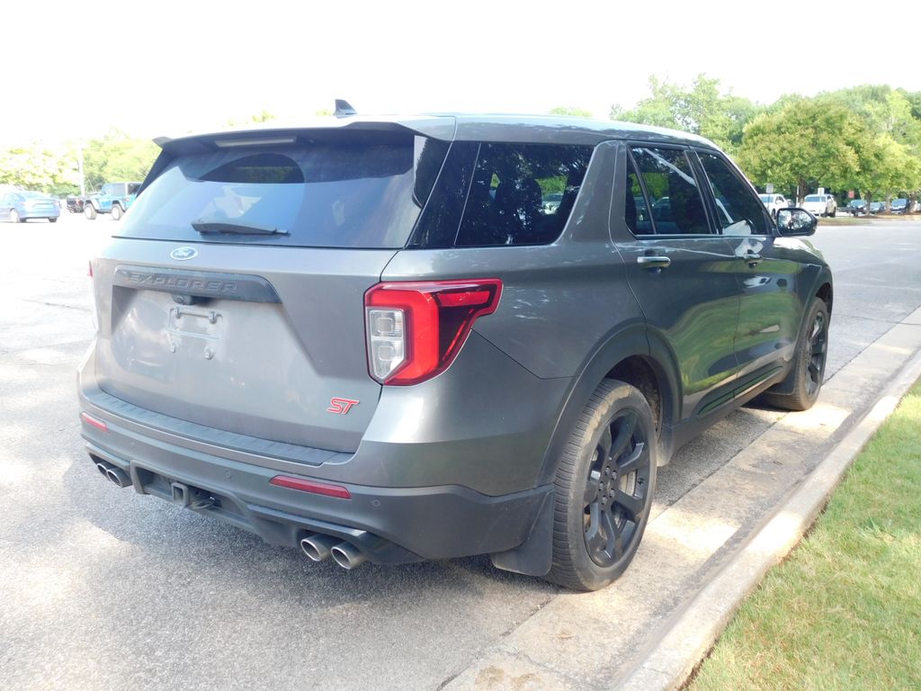 Thumbnail: 2022 Ford Explorer - 4