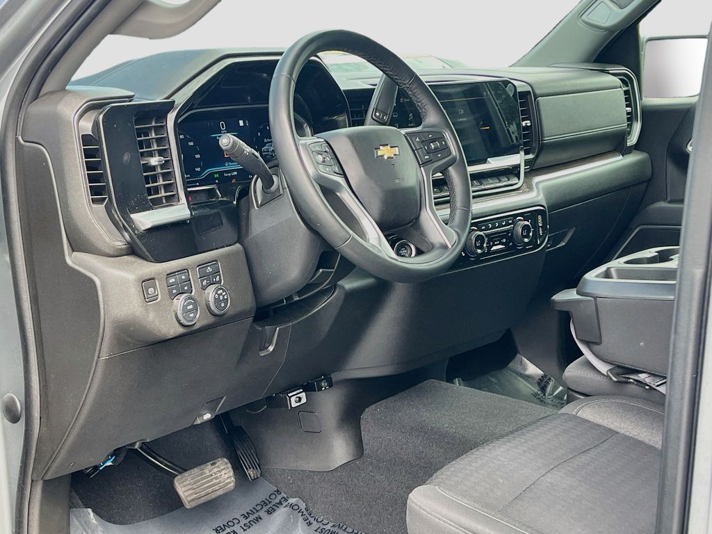 Used 2023 Sterling Gray Metallic Chevrolet RST image 9