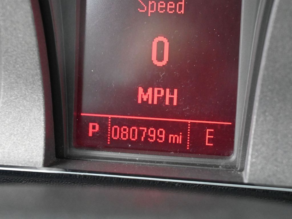 Used 2017 Dark Sapphire Blue Metallic GMC SLE-2 image 28