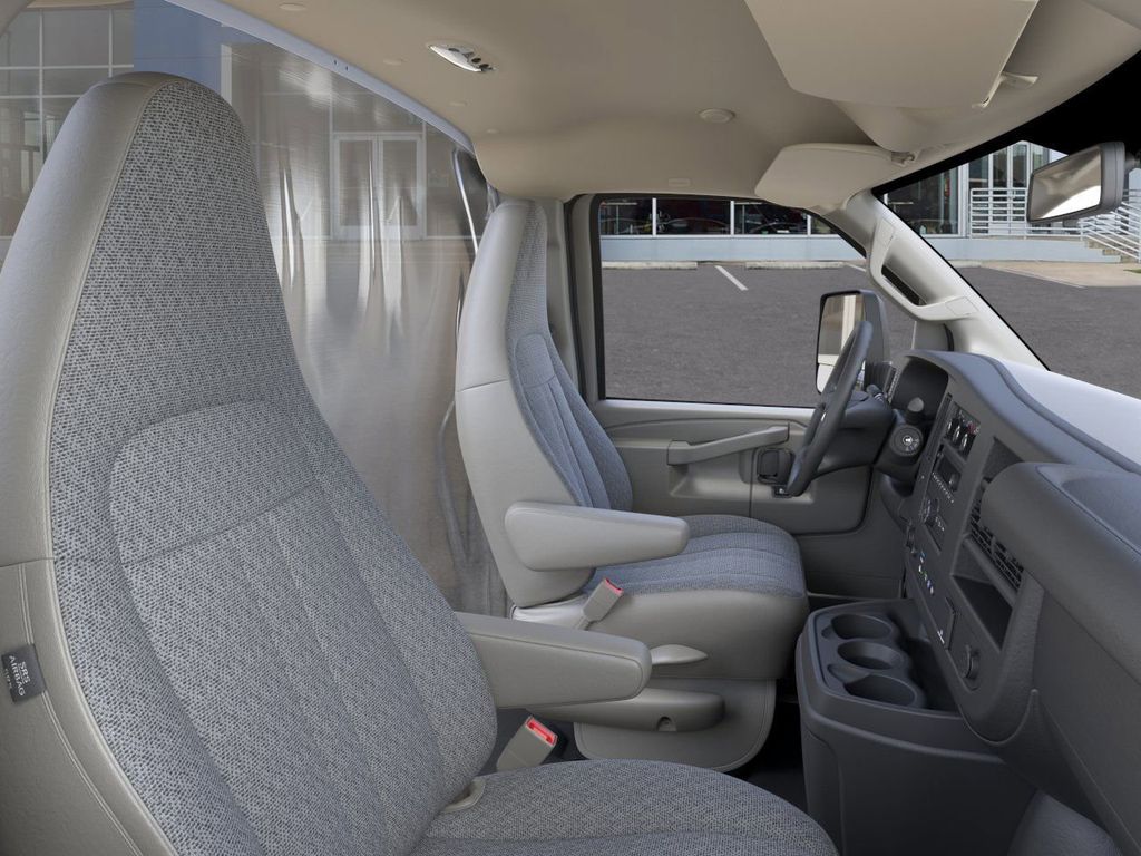 New 2025 White Chevrolet Work Van image 34