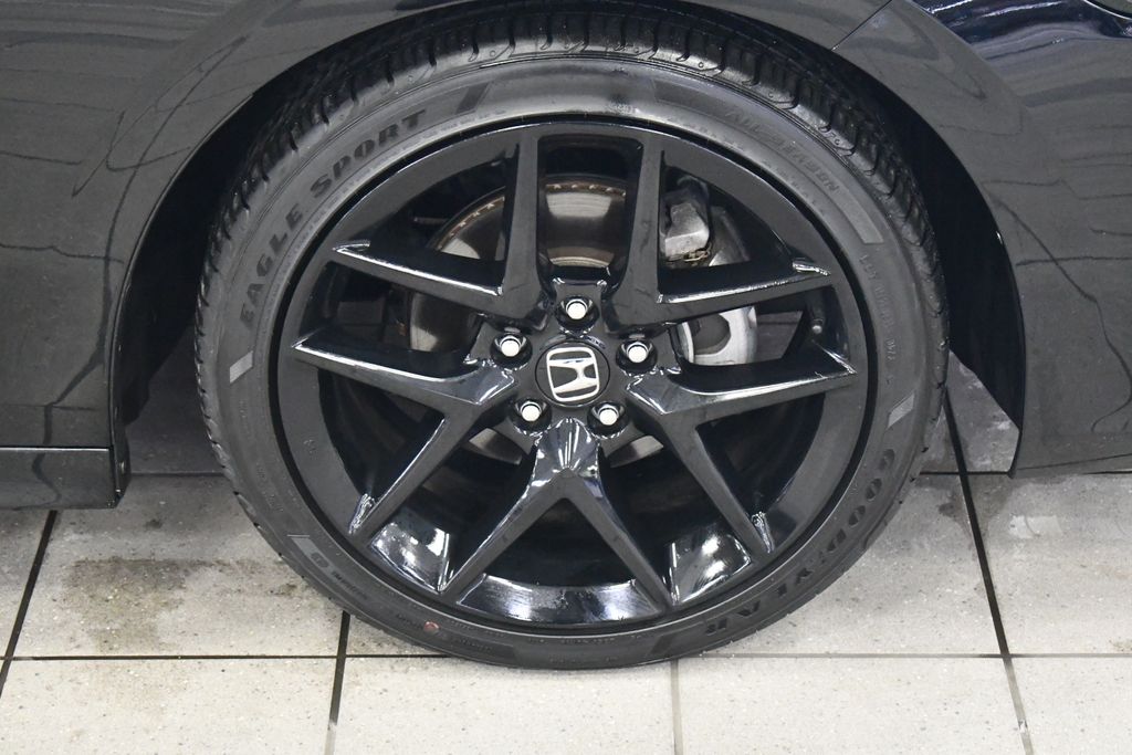 Thumbnail: 2023 Honda Civic - 10