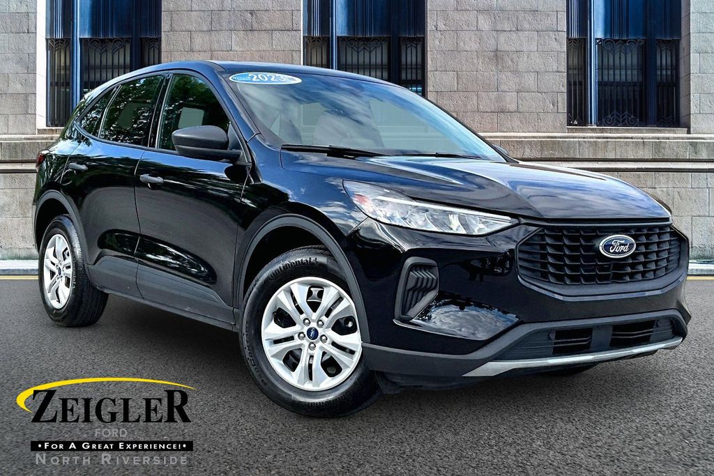 2023 Ford Escape Base