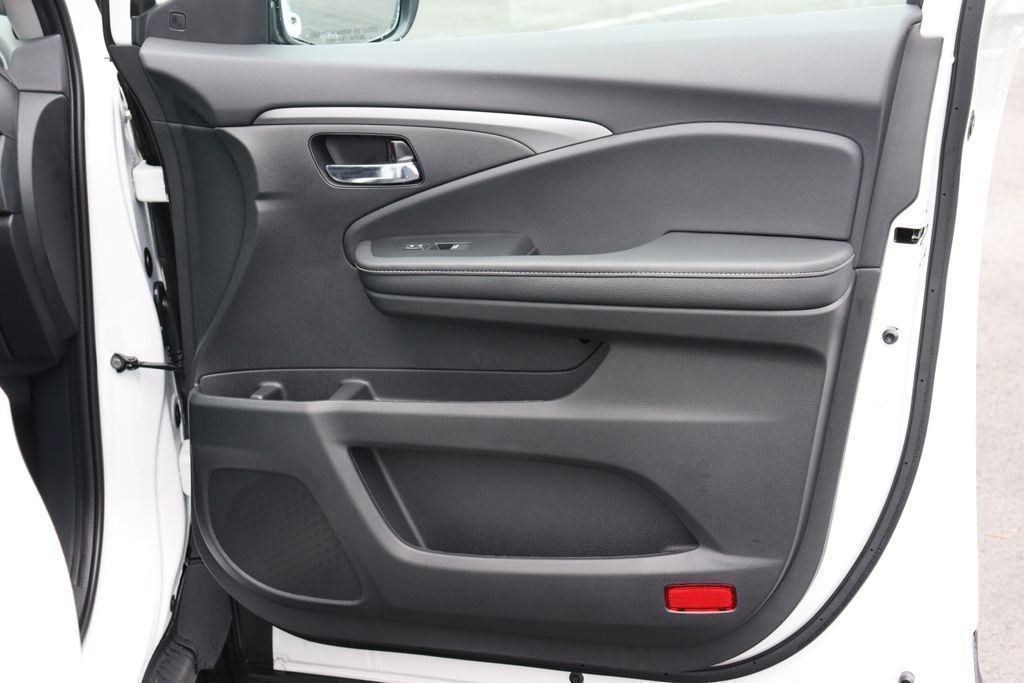 Thumbnail: 2026 Honda Ridgeline - 18