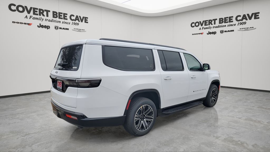 New 2026 White Jeep  image 9