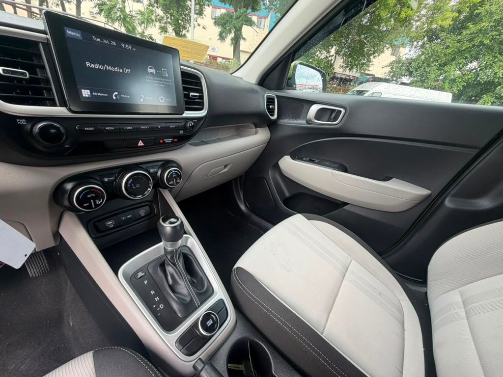 Used 2023 Hyundai Venue SUV