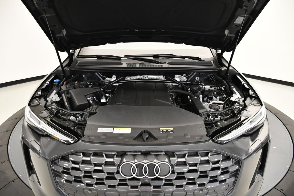 Thumbnail: 2025 Audi Q5 - 12