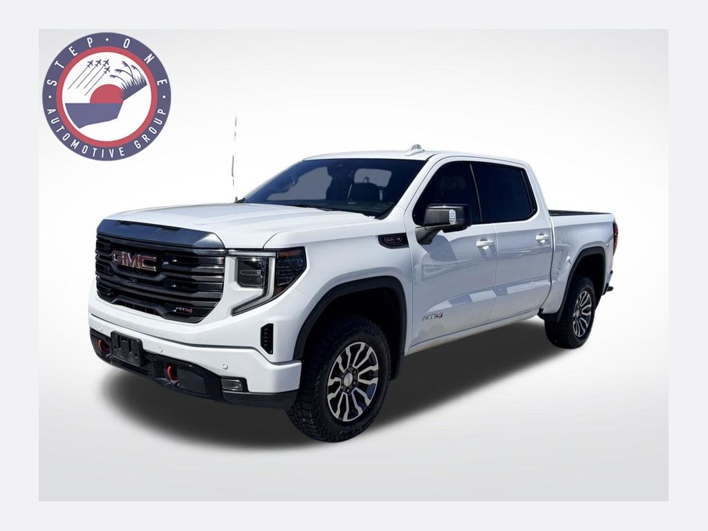  2023 GMC Sierra 1500 AT4 Crew Cab 4WD   