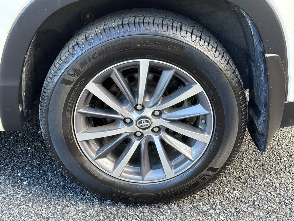 Used 2018 Toyota Highlander SUV