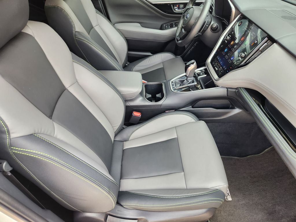 2025 Subaru Outback Onyx Edition White at Legacy Ford