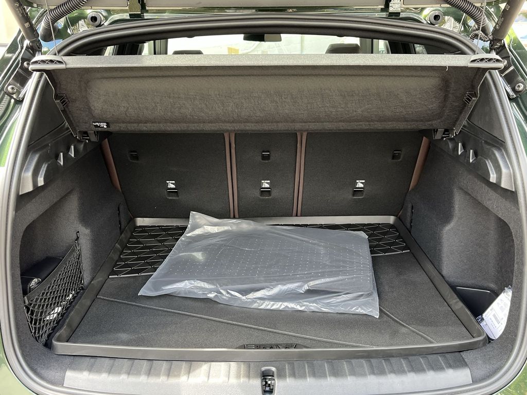 2025 BMW X1 xDrive28i 17
