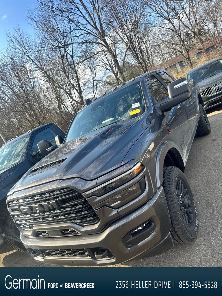 2025 RAM 3500 Limited Crew Cab 4WD