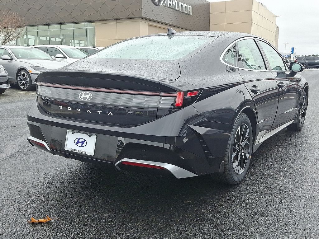 Thumbnail: 2025 Hyundai Sonata - 4