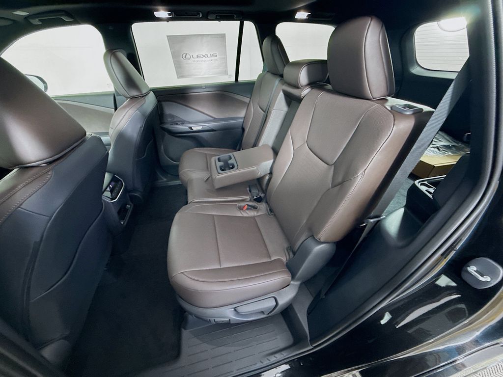 Thumbnail: 2026 Lexus TX - 17