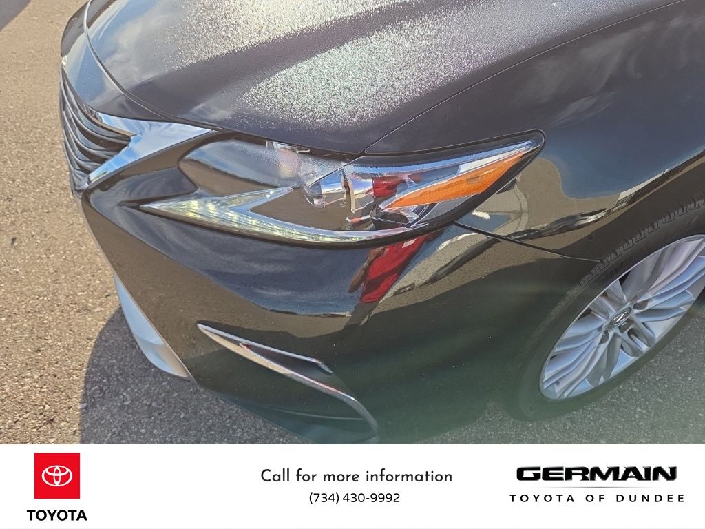 2017 Lexus ES 350 photo 10