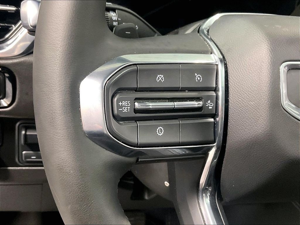 2025 GMC Yukon XL — photo 24