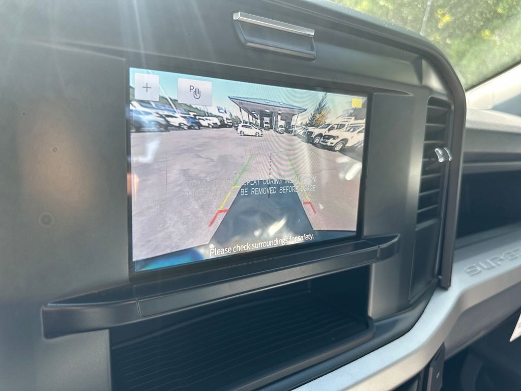 New 2026 Ford Super Duty F-250 Crew Cab 8' Box XL