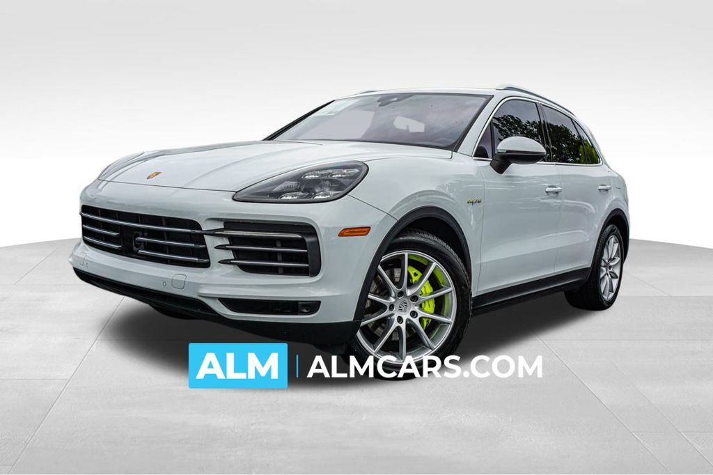 2022 Porsche Cayenne E-Hybrid's photo